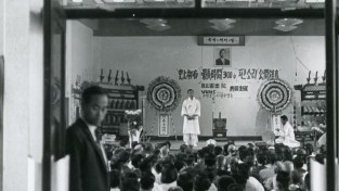최초의 완창 판소리 무대  제5회 방송의 날 기념, 박동진 흥보가 완창(1968. 9. 30.).jpg