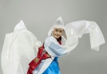 김묘선 명인의 '승무' 춤사위.
